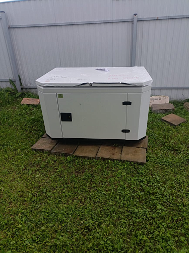 A-iPower A8000EAX в супертихом зимнем кожухе 1400SS RAL 7035